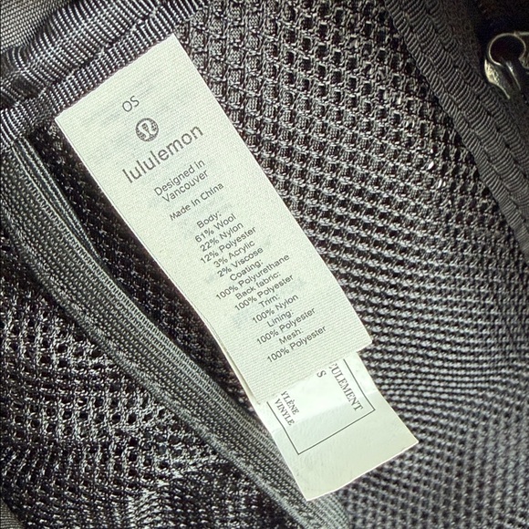 Lululemon Sherpa Backpack - Picture 7 of 16